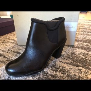 SOLD!!!! Clark’s beautiful  leather super soft